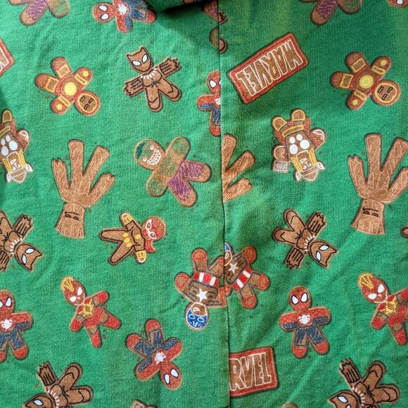 Disney Store Hooded Marvel Bodysuit Gingerbread Holiday Pajamas, Mens Xtra Small - Picture 13 of 16